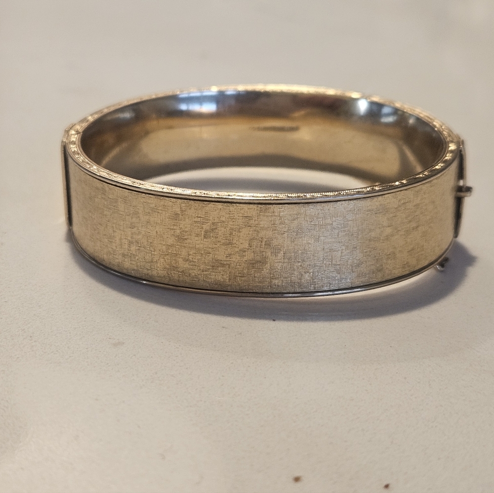 Antique Victorian 14k Gold Filled Hinged Bangle Bracelet - Picture 7 of 7